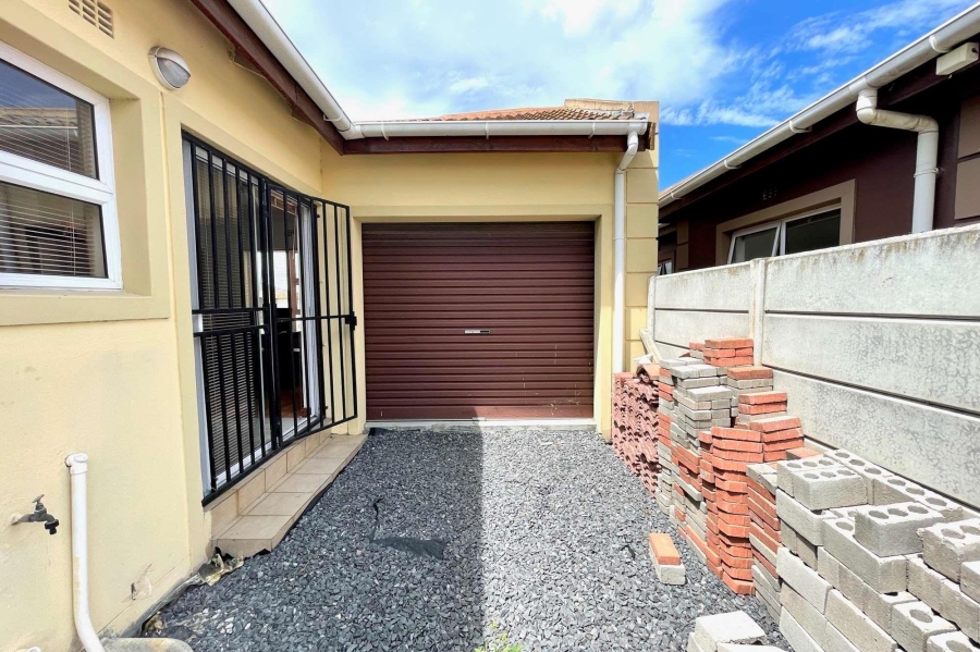 2 Bedroom Property for Sale in Hagley Western Cape